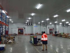 2300平的冷凍庫設(shè)計(jì)工程,包含所選擇的制冷設(shè)備多少錢